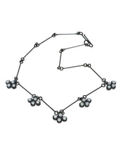 Load image into Gallery viewer, Pearl Cluster Necklace