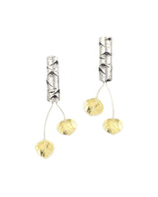 Load image into Gallery viewer, Aspen Allure Earrings Studs with leaves