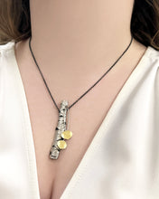 Load image into Gallery viewer, Aspen Allure Pendant with leaves