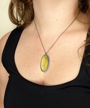Load image into Gallery viewer, Floating Oval Necklace