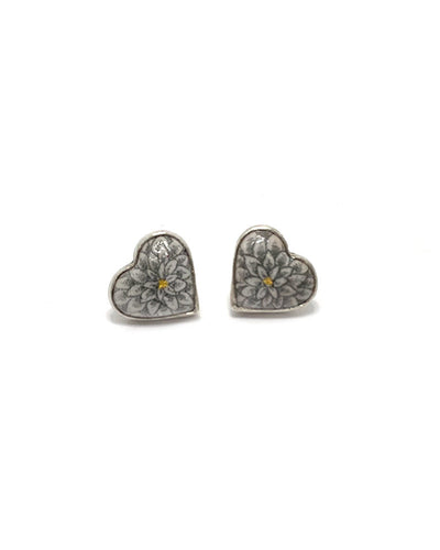 Heart Chrysanthemum Stud Earrings