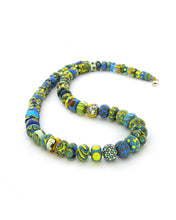 Load image into Gallery viewer, Blue/Yellow Beads Necklace