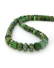 Load image into Gallery viewer, Green Beads Necklace