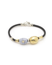 Load image into Gallery viewer, Chalcedony Pebble bracelet