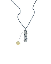 Load image into Gallery viewer, Aspen Allure Short Pendant and leaf
